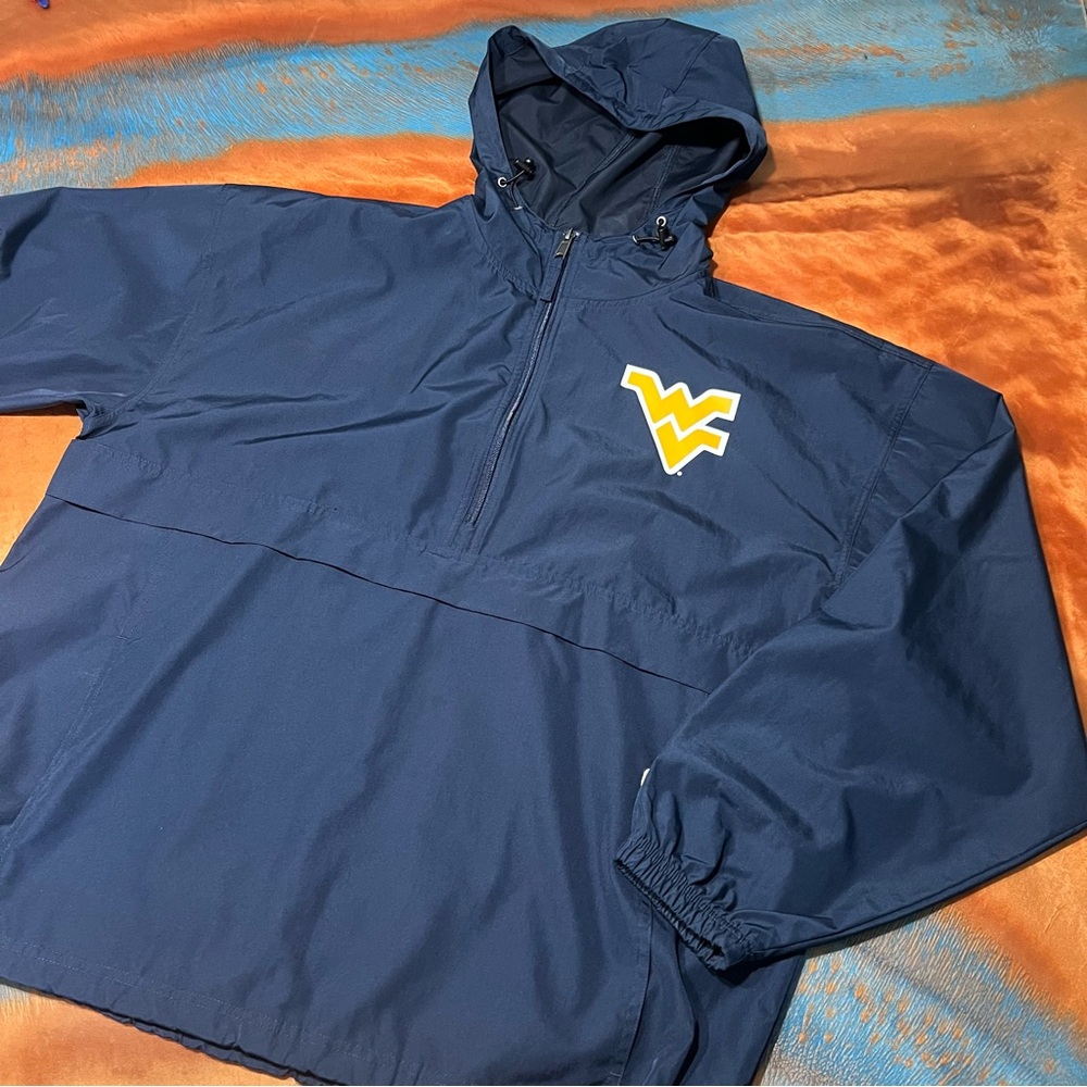 Champion West Virginia Mountaineers logo pack and go Jacket navy XL
